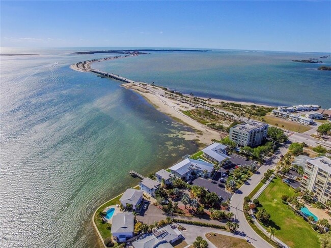 Building Photo - 2570 Gary Cir