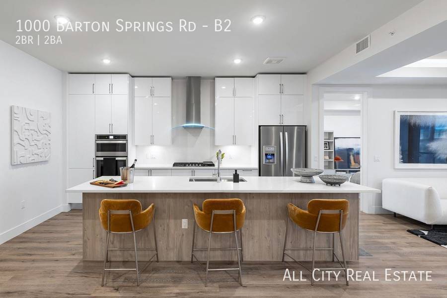 Primary Photo - 1000 Barton Springs Rd
