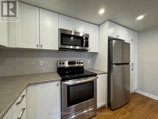 Building Photo - 16 Capner St