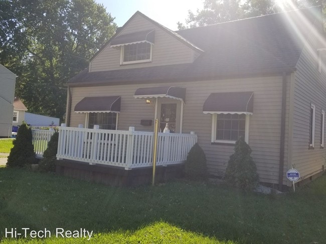 Building Photo - 11739 Longmead Ave