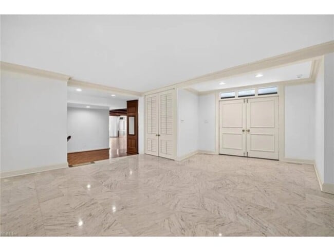 Foto del edificio - 5 Bedroom 5 Bathroom