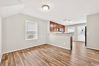 Building Photo - 831 Coffee Mill Creek Ln