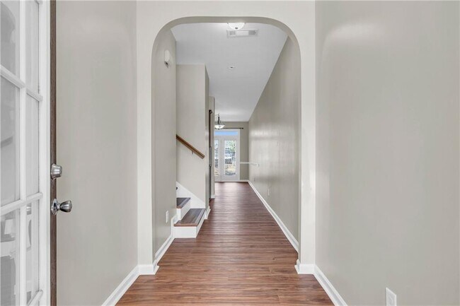 Building Photo - 1543 Creek Bend Ln NW