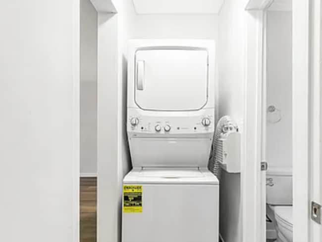 Building Photo - 2727-2741 Abbot Kinney Blvd