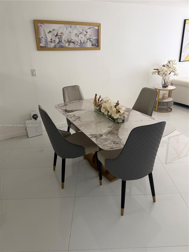 Foto del edificio - 13198 SW 10th Terrace Dr