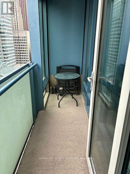 Photo du bâtiment - 8 The Esplanade