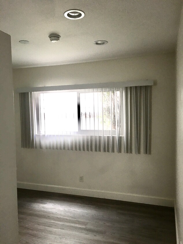 Bedroom - 3562 Vinton Ave
