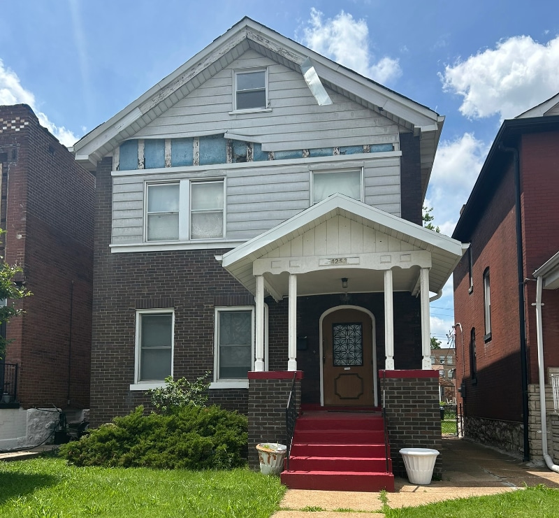 Primary Photo - 4253 Holly Ave