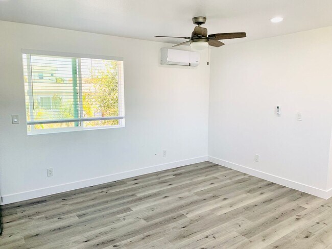 Foto del edificio - CHARMING Newly Constructed 1BD/BA Availabl...