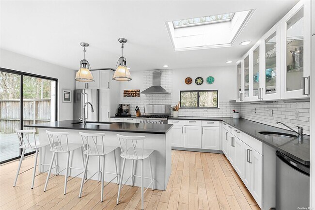 Foto del edificio - 17 Park Cir