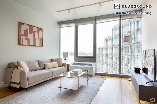 Building Photo - 550 W 54th St