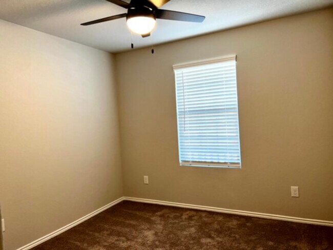 Building Photo - 5452 Jasmine Spur