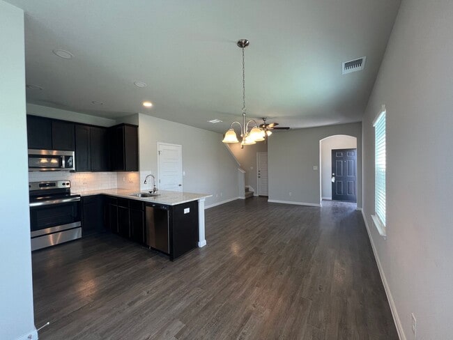 Foto del edificio - Luxury 3/2 Duplex in Seguin, Texas