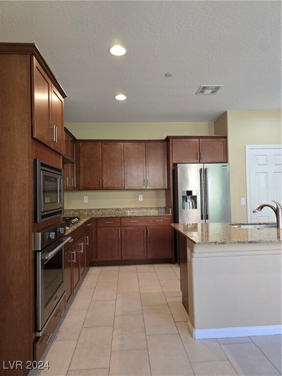 Building Photo - 2914 Tremont Ave