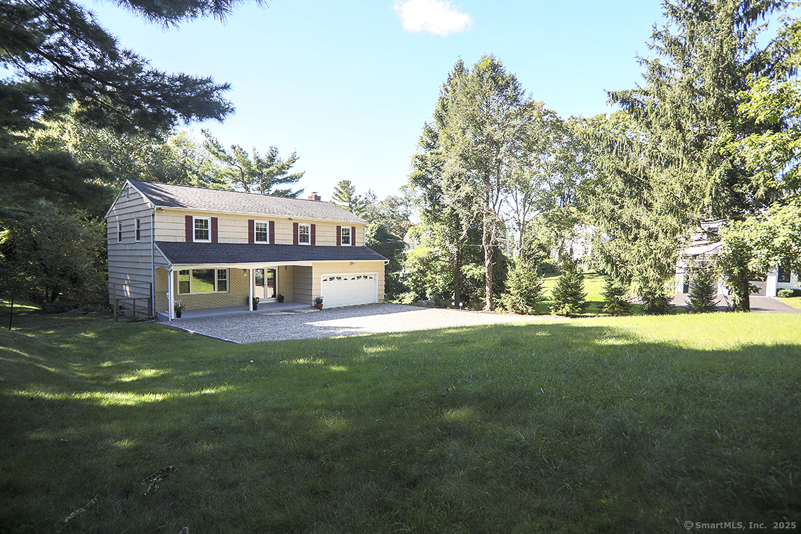 Primary Photo - 11 Maple Ave N
