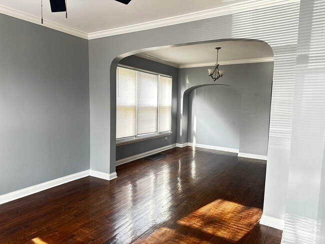Foto del edificio - 12026 S Lafayette Ave