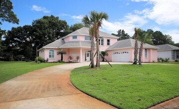Building Photo - 1534 Glenlake Cir