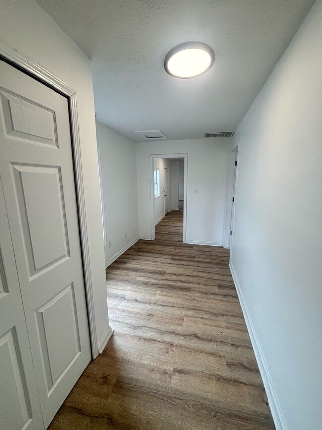 Foto del edificio - 831 Meigs Ave