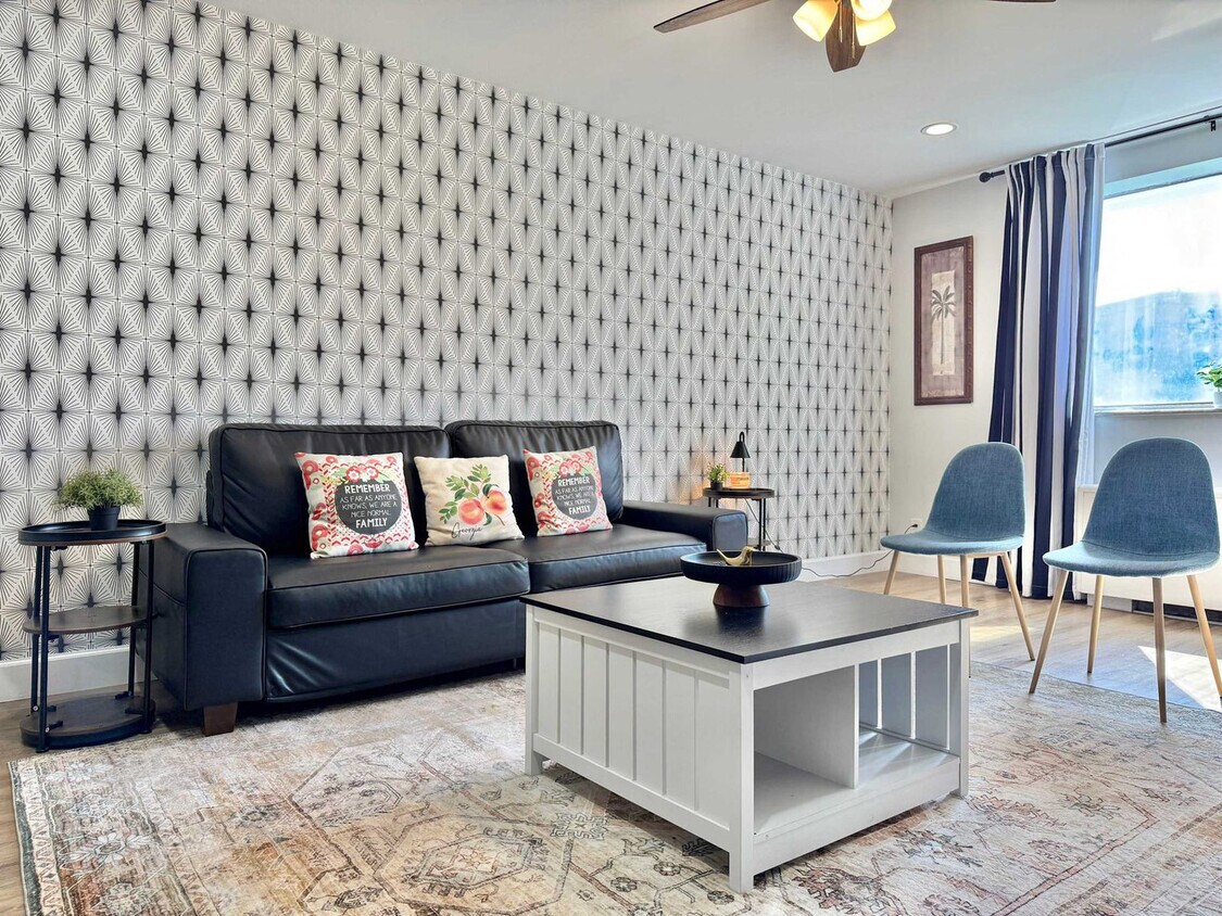 Foto principal - 215 Piedmont Ave NE