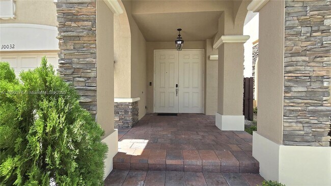 Foto del edificio - 10032 NW 87th Terrace