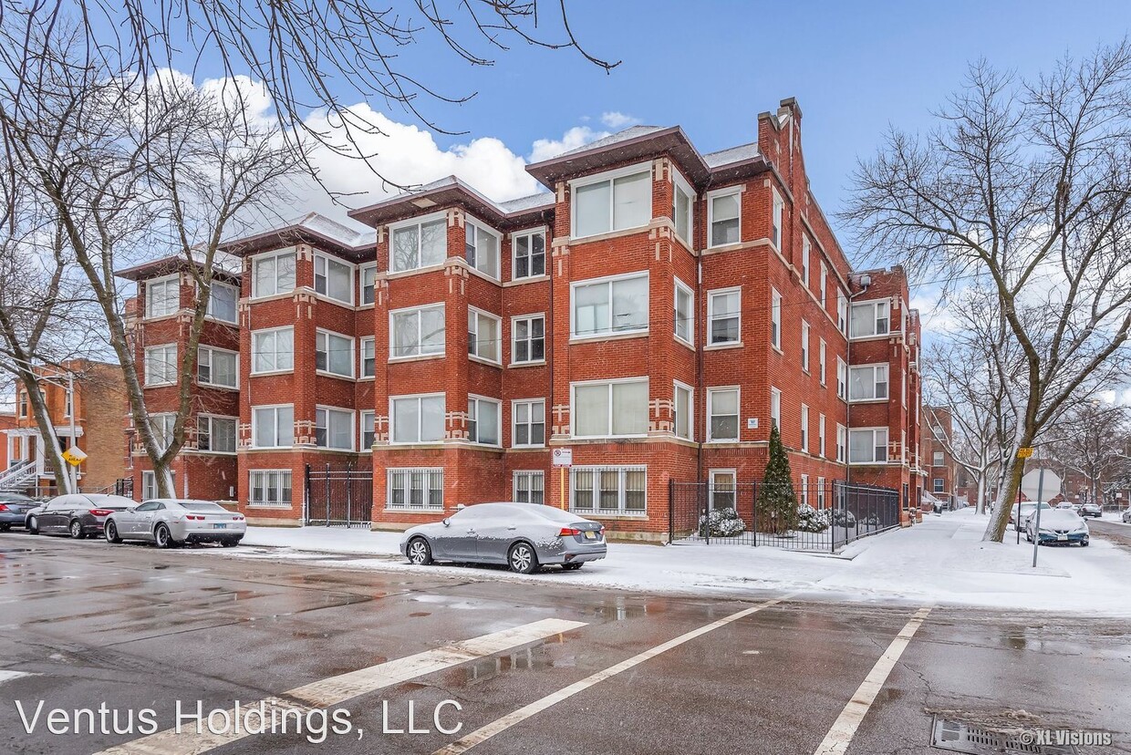 7400 S Coles Ave, Chicago, IL 60649 Room for Rent in Chicago, IL