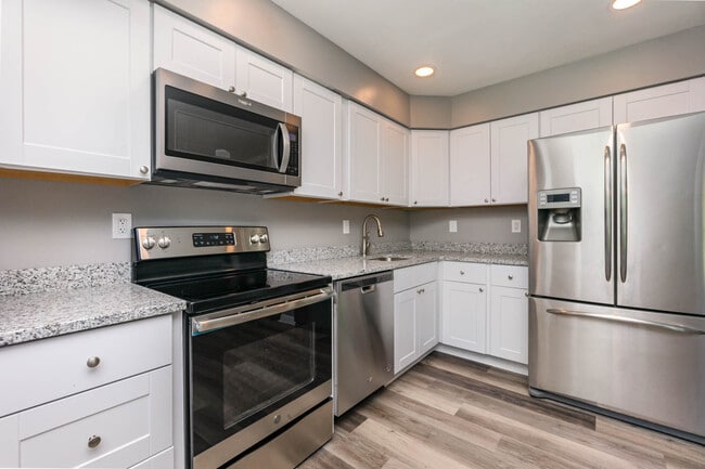 Photo - 324 Talbot Ct House