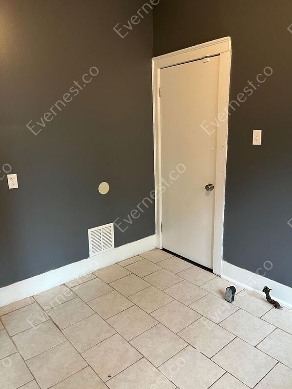 Building Photo - 15766 Ferguson St