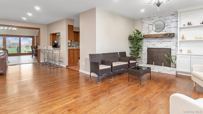 Foto del edificio - 120 Promenade Dr