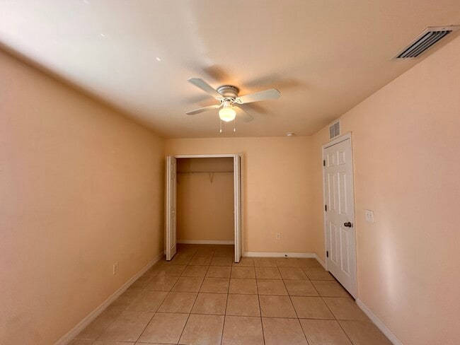 Foto del edificio - 1405 SE 10th Terrace