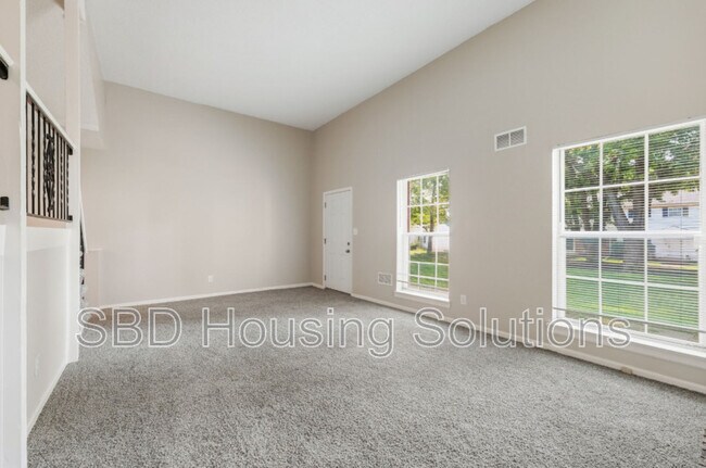 Foto del edificio - 6601 E 128th St