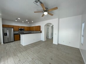 Building Photo - 408 W Copper Way