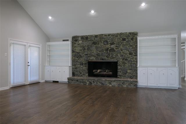 Foto del edificio - 7023 Briarmeadow Dr