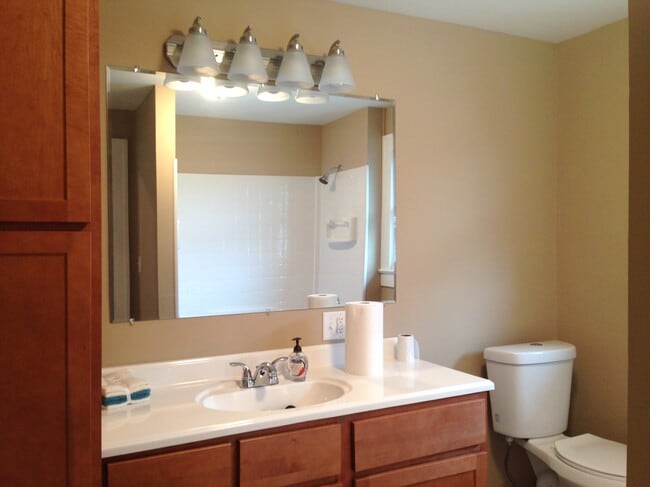 Building Photo - 20 Verdun Dr