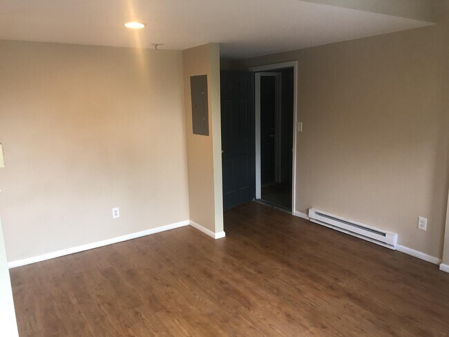 Foto del edificio - 4531 Boardwalk Dr
