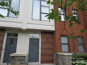 Building Photo - 416 N McDowell St