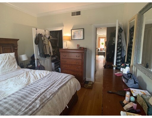 Building Photo - 10 Durham St