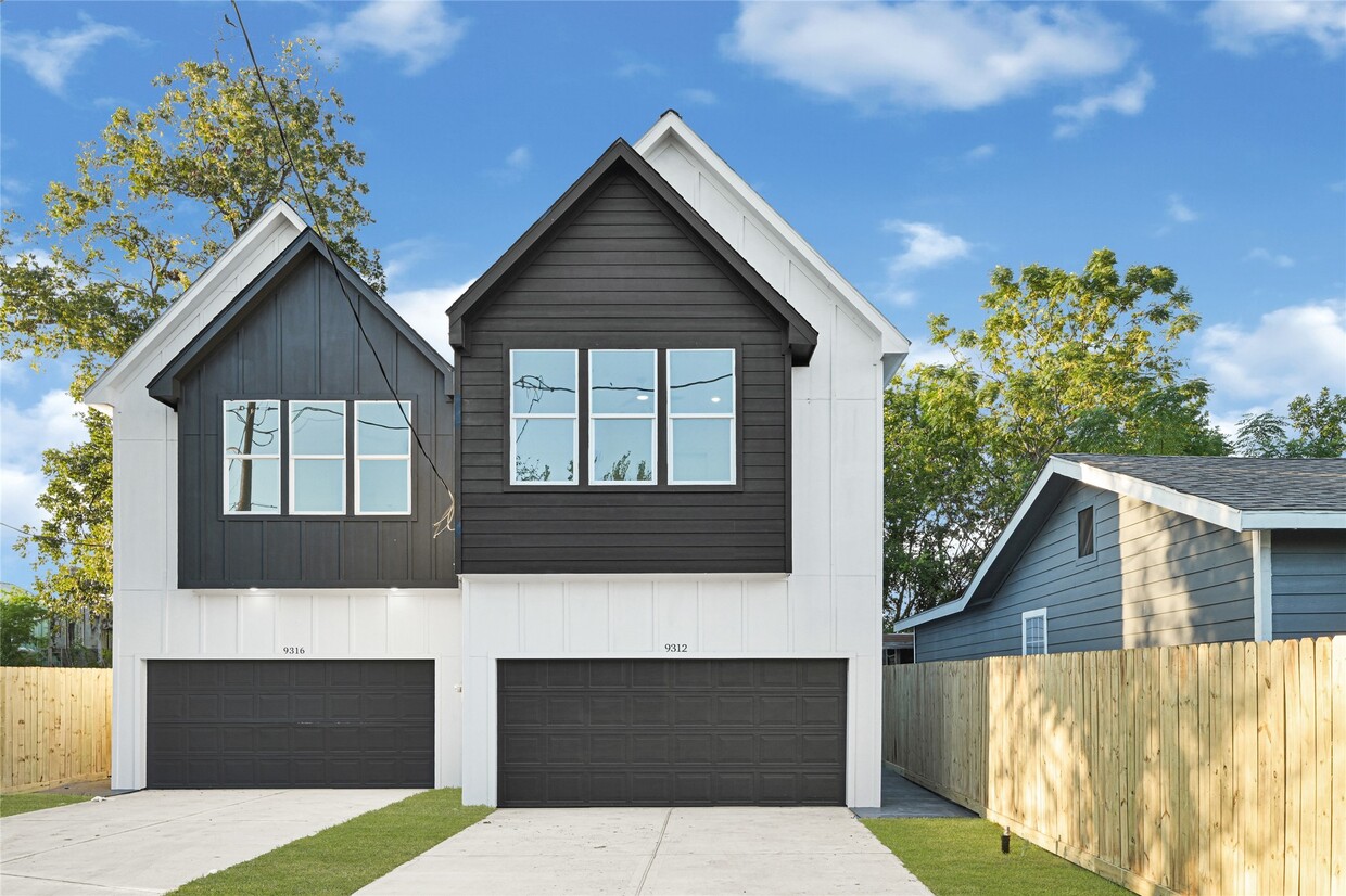 Foto principal - 9316 Waller St