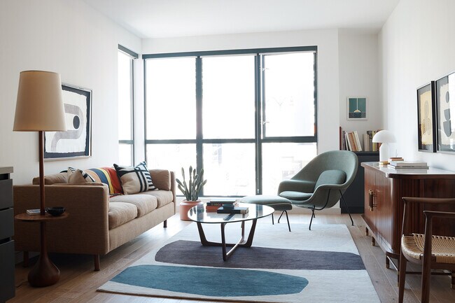 Días soleados, espacio con estilo: te espera la sala de estar perfecta. - El Centro Apartments and Bungalows