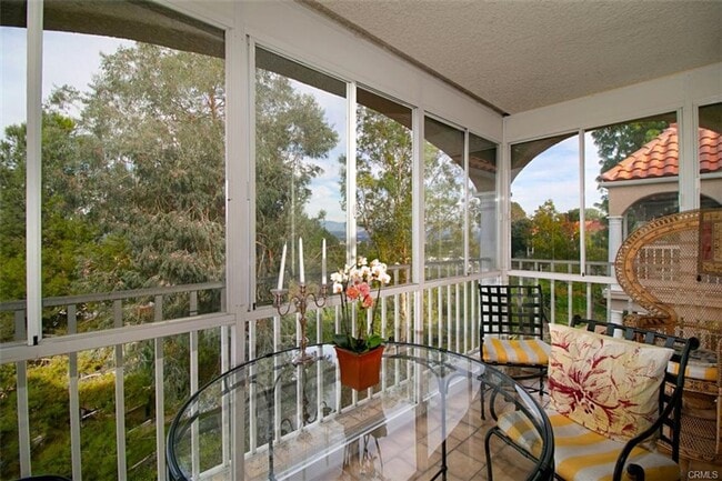 Building Photo - 1 bd 1.5 ba apartment home in the Gated 55...