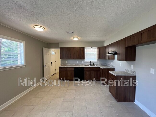 Foto del edificio - 326 Inwood Dr