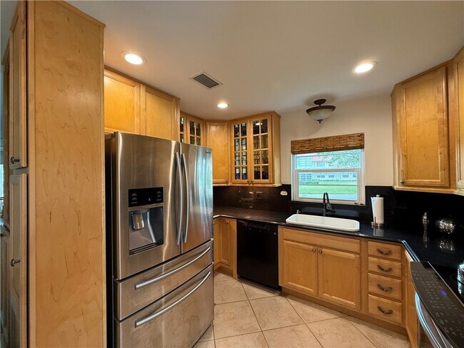 Foto del edificio - 18 Vista Palm Ln