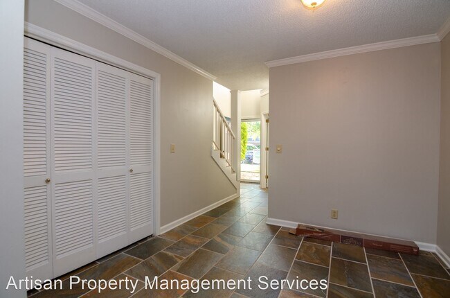 Building Photo - 2 br, 2 bath House - 313 Yorkshire Circle
