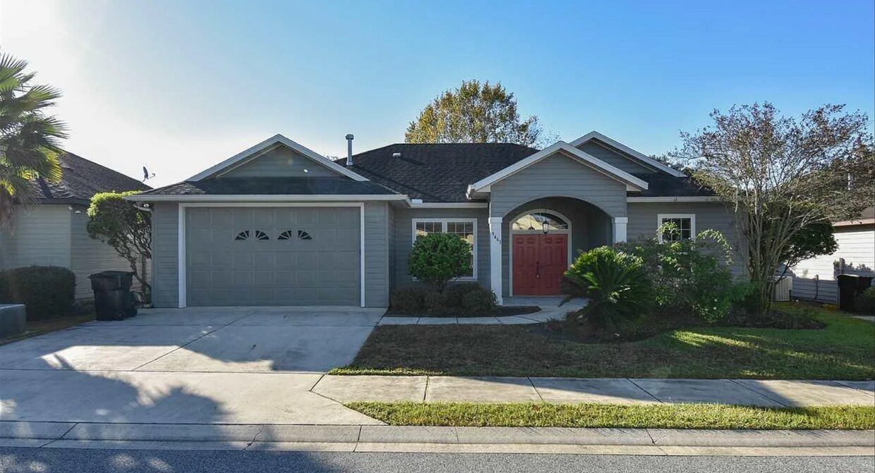 Primary Photo - 4 Bedroom 3 Bathroom Home in Brookfield