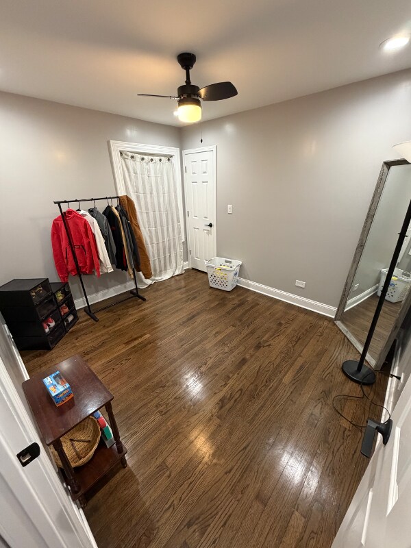 Building Photo - 5704 S Kilbourn Ave