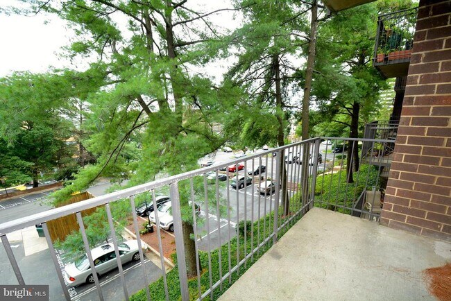 Foto del edificio - 75 S Reynolds St