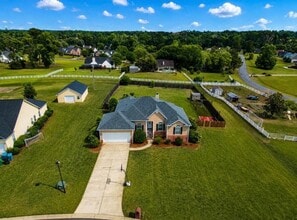 Building Photo - 4004 Grey Oak Dr