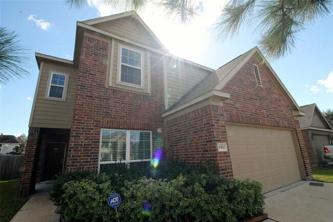 Foto del edificio - 4910 Hidden Nest Ct