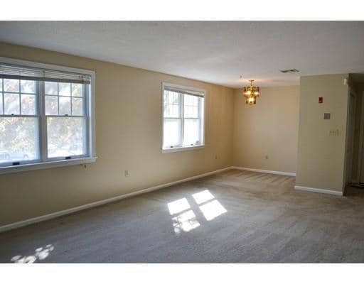 Building Photo - 26 Webb Pl