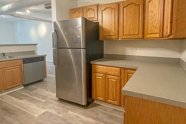 Building Photo - 1844 W Henderson St