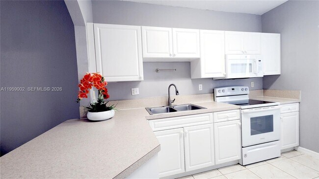 Foto del edificio - 741 SE 2nd St